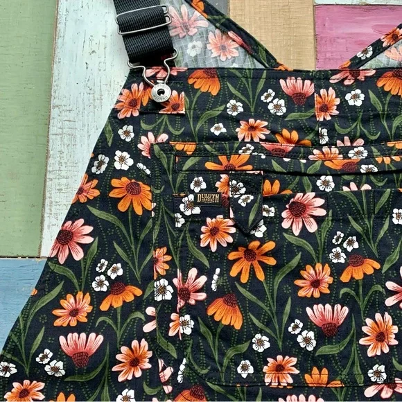 NWT Duluth XXL x29L Heirloom Gardening Bib Overalls Black Cornflowers Farm Bibs - Picture 3 of 6